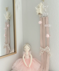 Bow So Cute dried flower bow holder